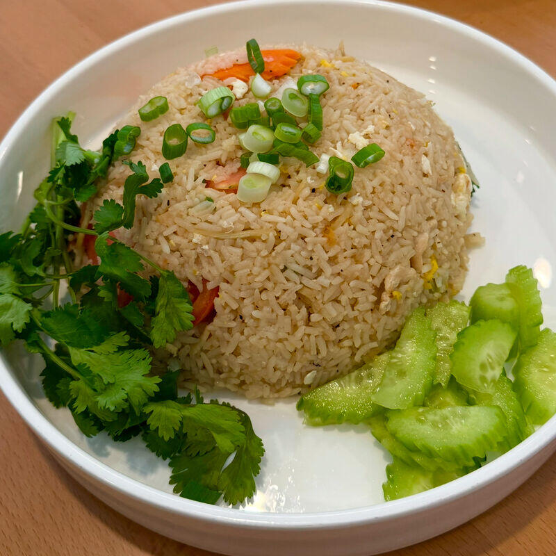 E4- Chicken and veggie fried rice