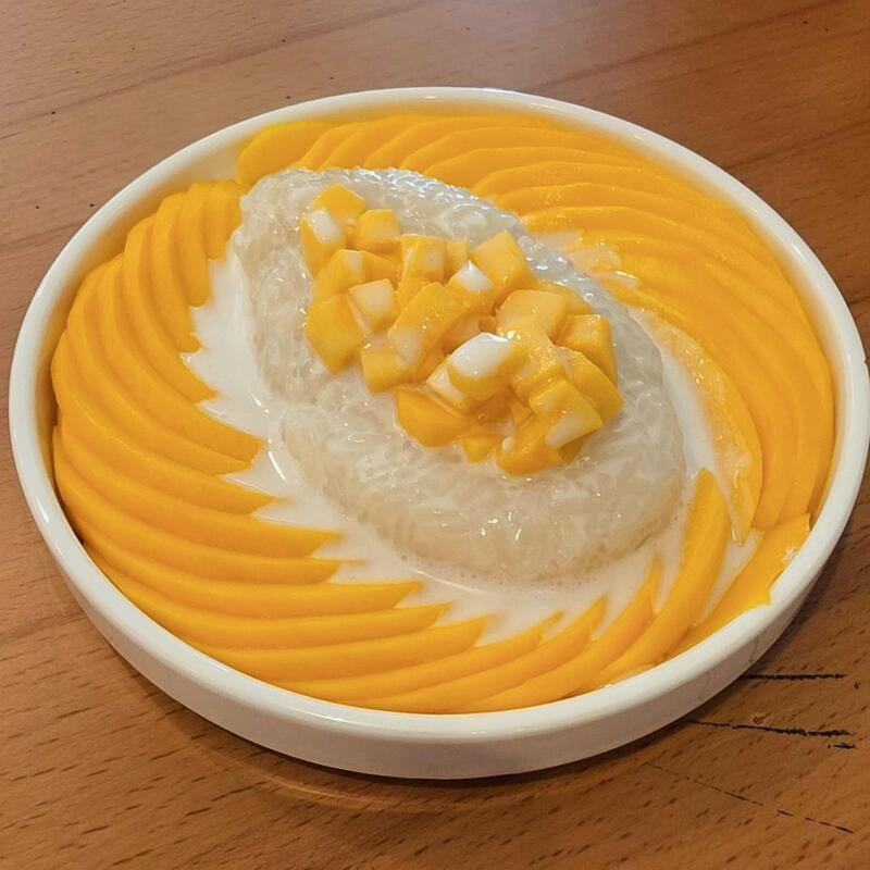 Mango sticky rice