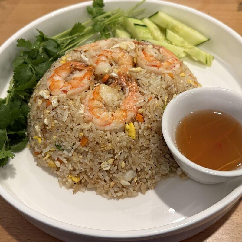 E3-Shrimp and crab garlic fried rice